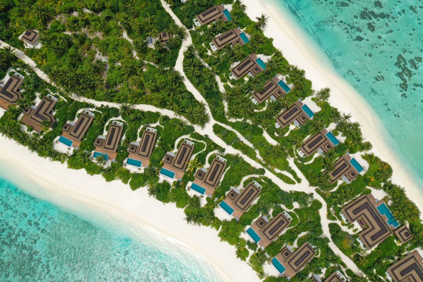 Pullman Maldives Maamutaa Resort Viro World